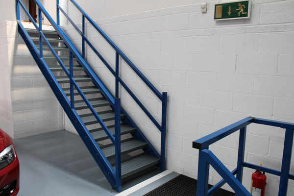  Warehouse Mezzanine Flooring | mezzaninefloor.ie| Ireland's leading mezzanine floor expert | Biggest supplier of Mezzanine Floor Ireland 1